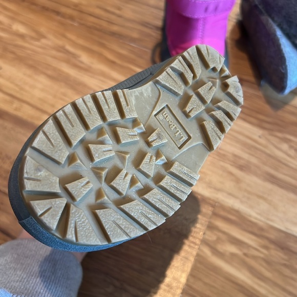 LL Bean winter boots with extra liners - Picture 3 of 3